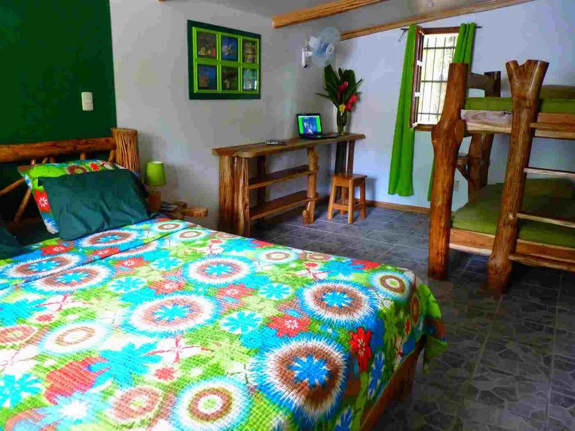 3 Bamboo Eco Lodge カウイータ エクステリア 写真