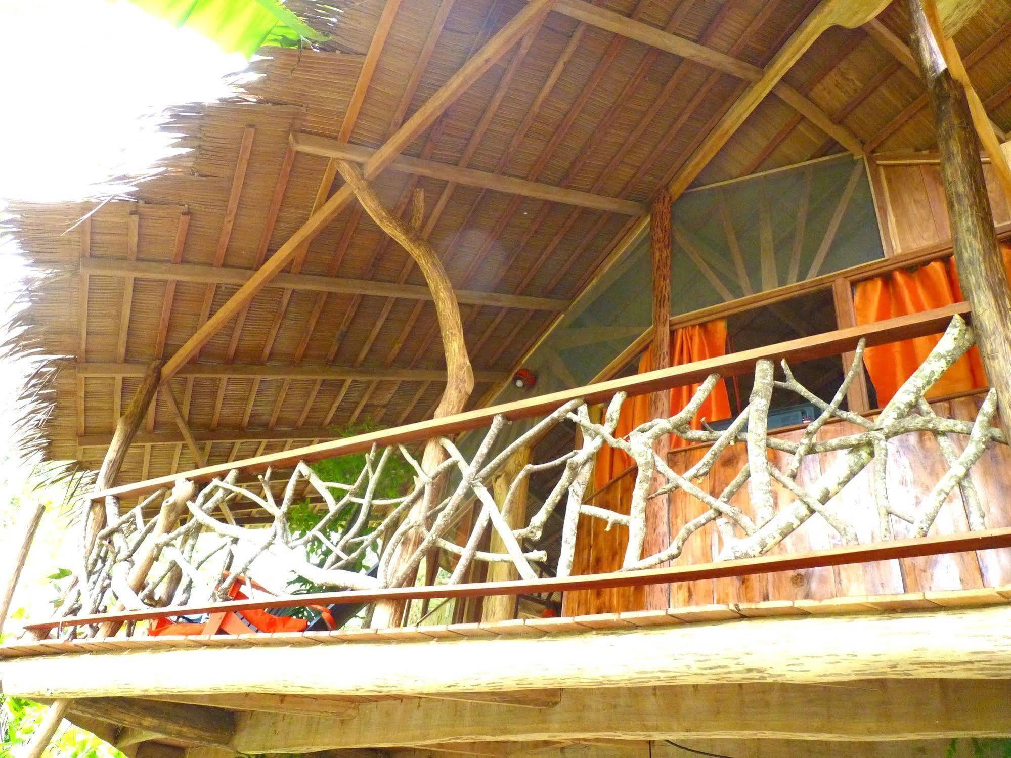 3 Bamboo Eco Lodge カウイータ エクステリア 写真