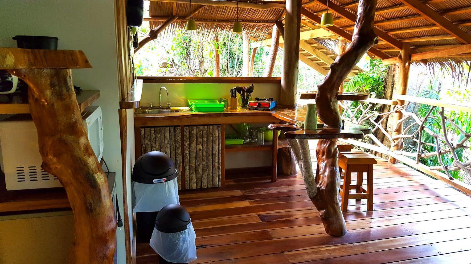 3 Bamboo Eco Lodge カウイータ エクステリア 写真