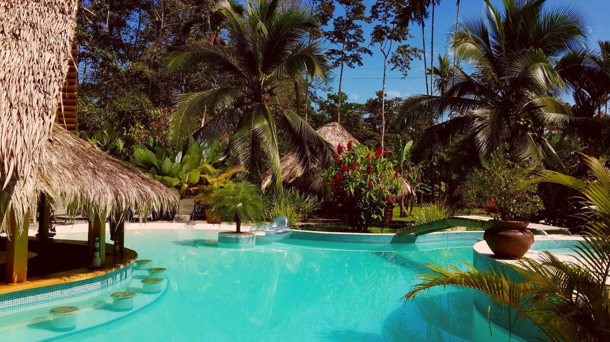 3 Bamboo Eco Lodge カウイータ エクステリア 写真