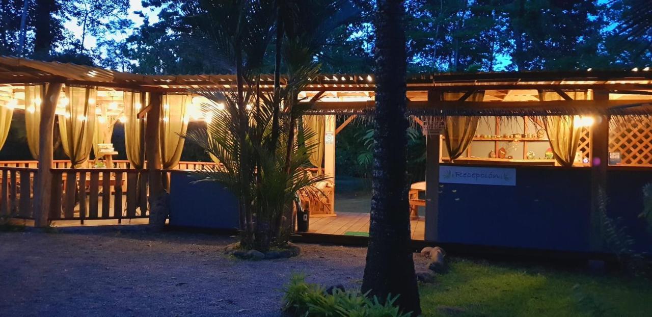 3 Bamboo Eco Lodge カウイータ エクステリア 写真